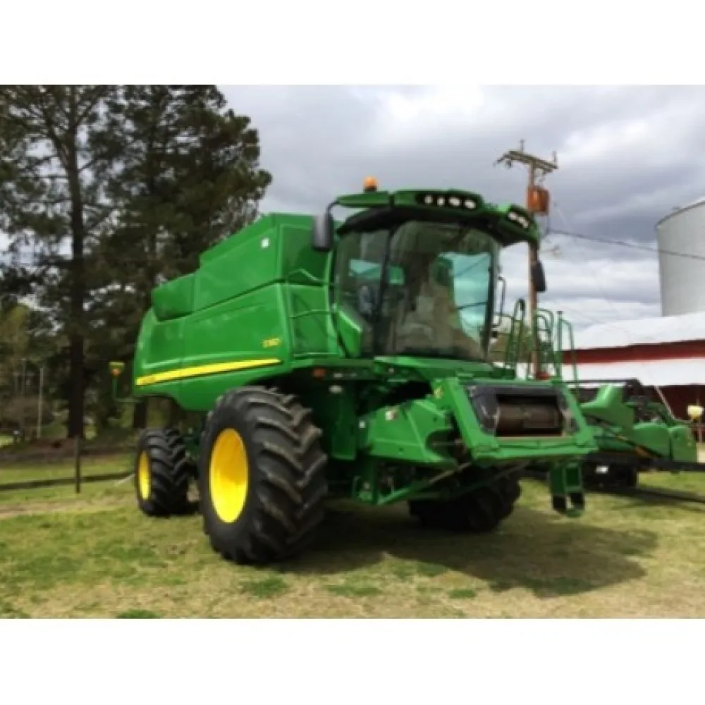 Комбайн John Deere S550 б/у 2012г Комбайн John Deere S550 б/у 2012г