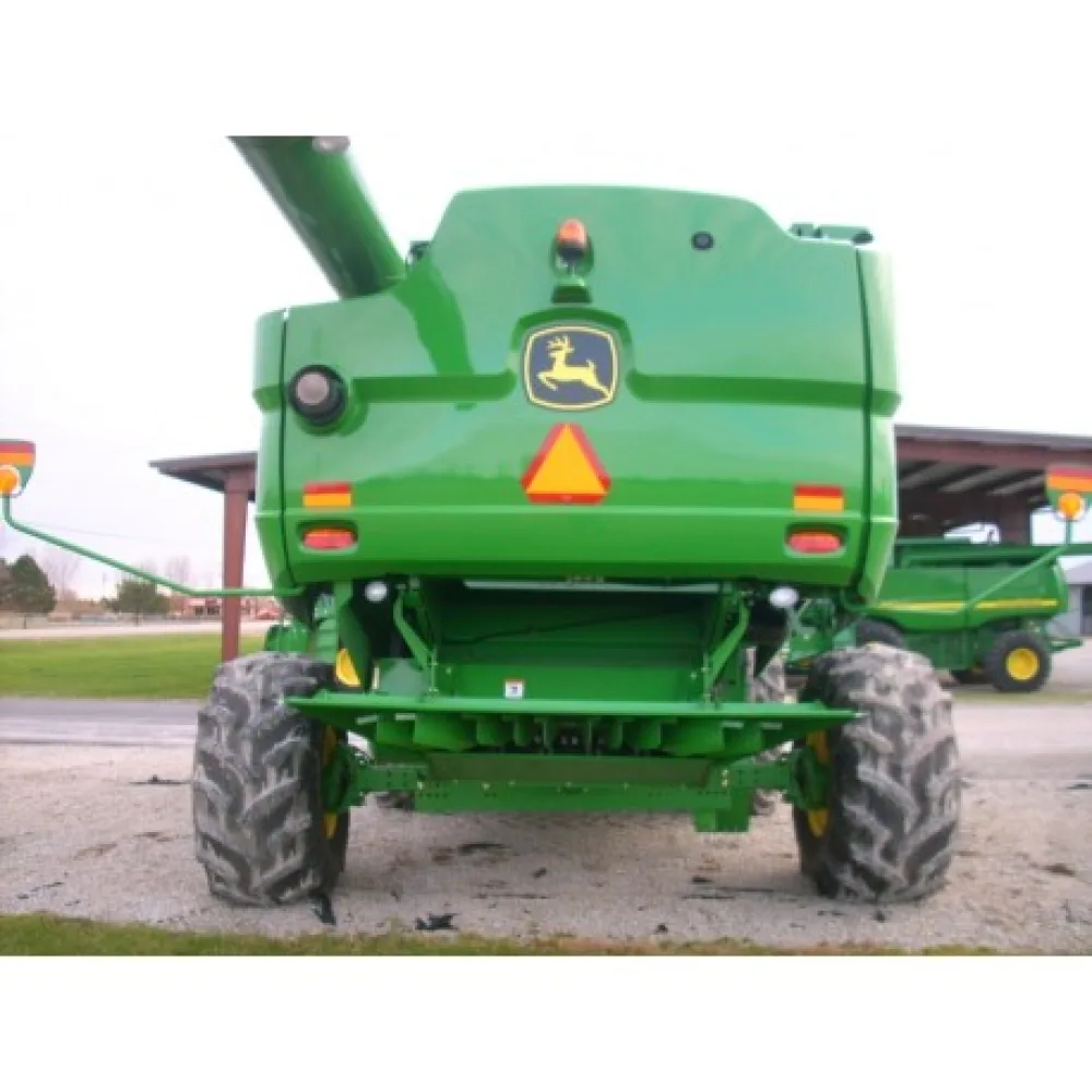 Комбайн John Deere S660 б/у 2013г Комбайн John Deere S660 б/у 2013г
